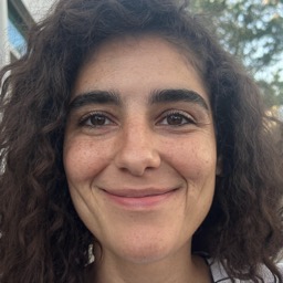 לקוחה מרוצה